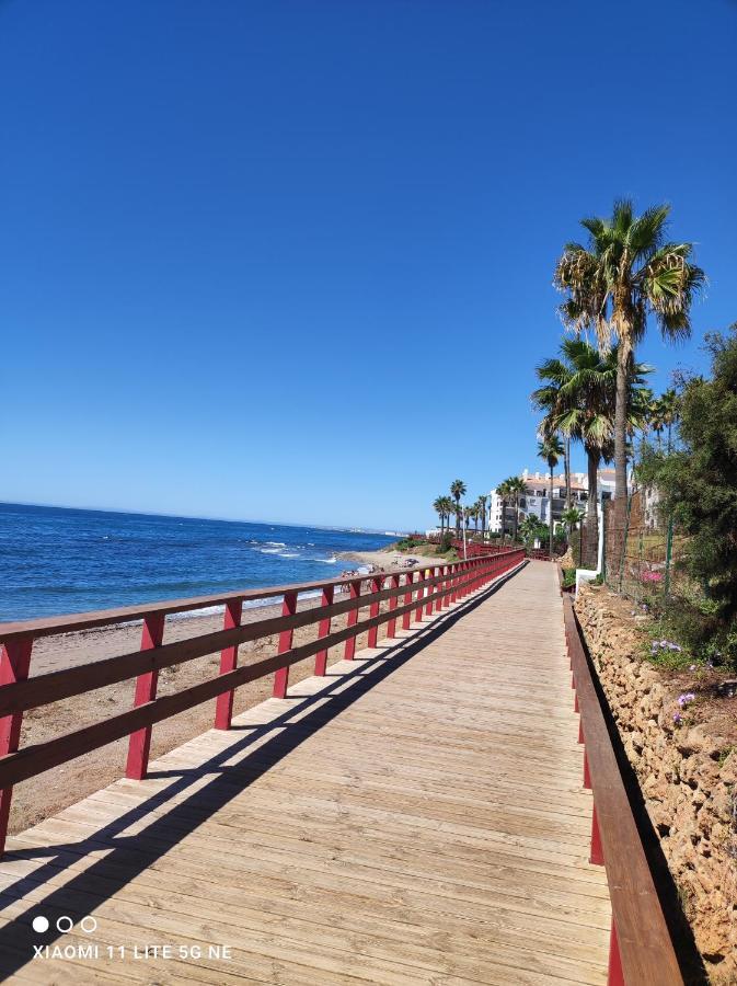 AlgaidaBeach-PaseoLitoral Sitio de Calahonda Bagian luar foto